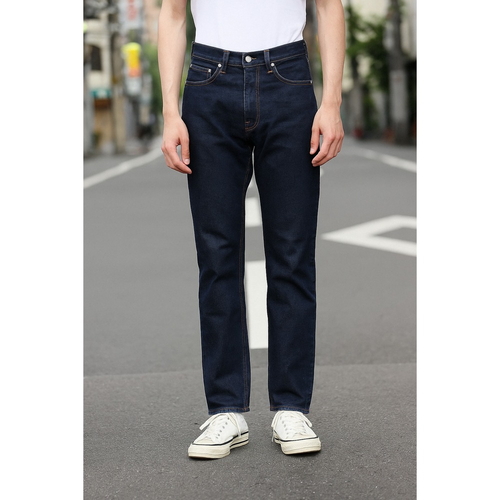 Levi's Men's Dark Wash Slim Fit Jeans Size 32 – Classic Everyday Denim Style